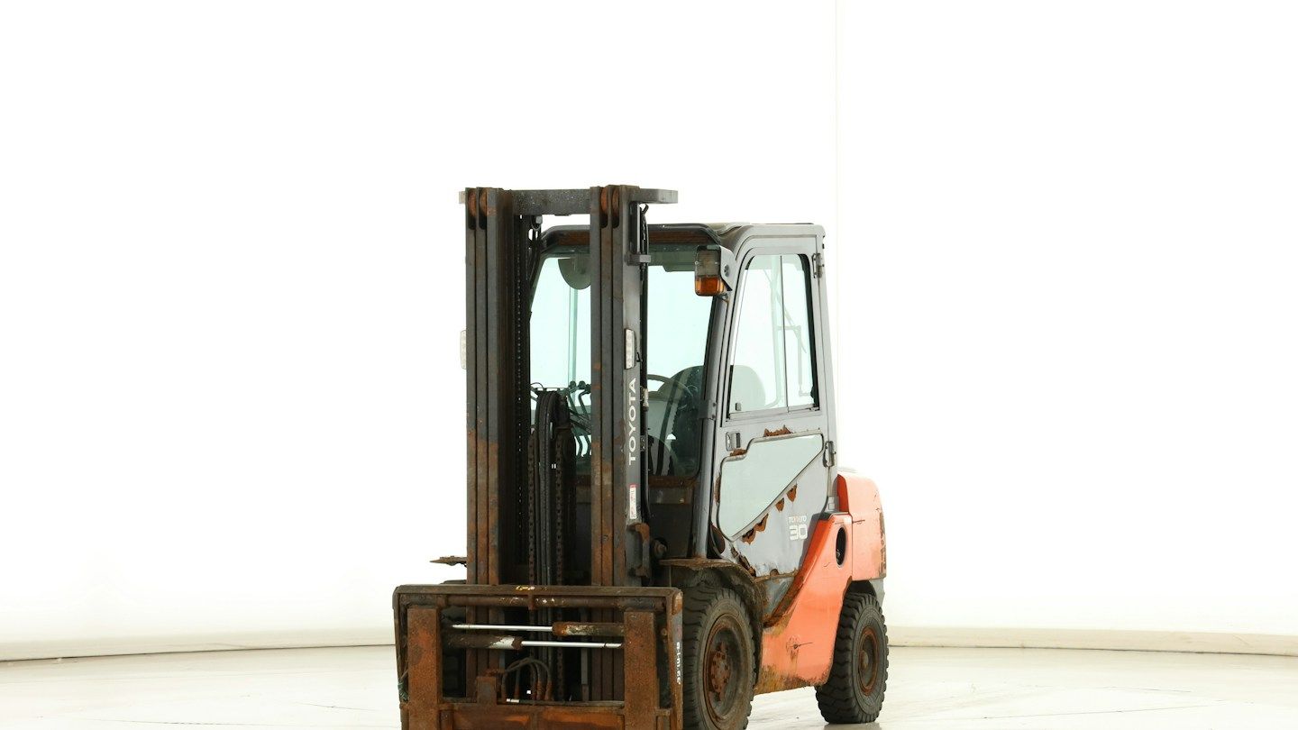 Toyota 02-8-FDF-30