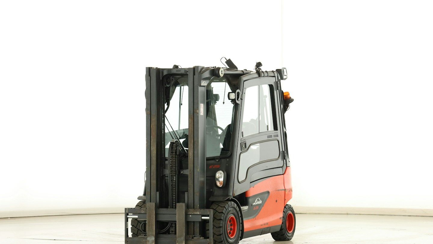 Linde E-25-L-01 (387)