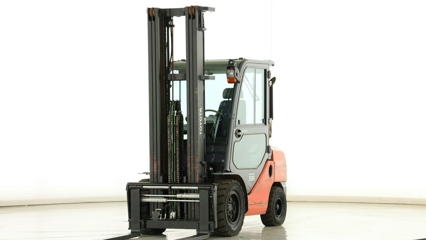 Toyota 02-8-FDJF-35