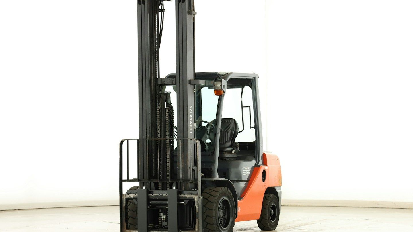 Toyota 02-8-FDJF-35