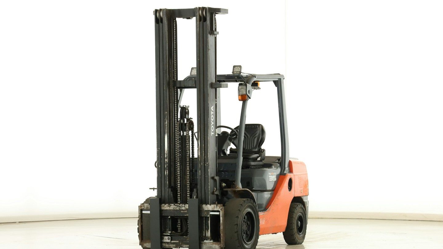 Toyota 02-8-FDJF-35
