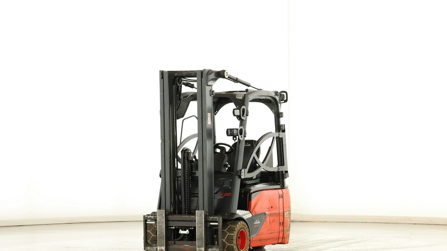 Linde E-20-L-02 (386)