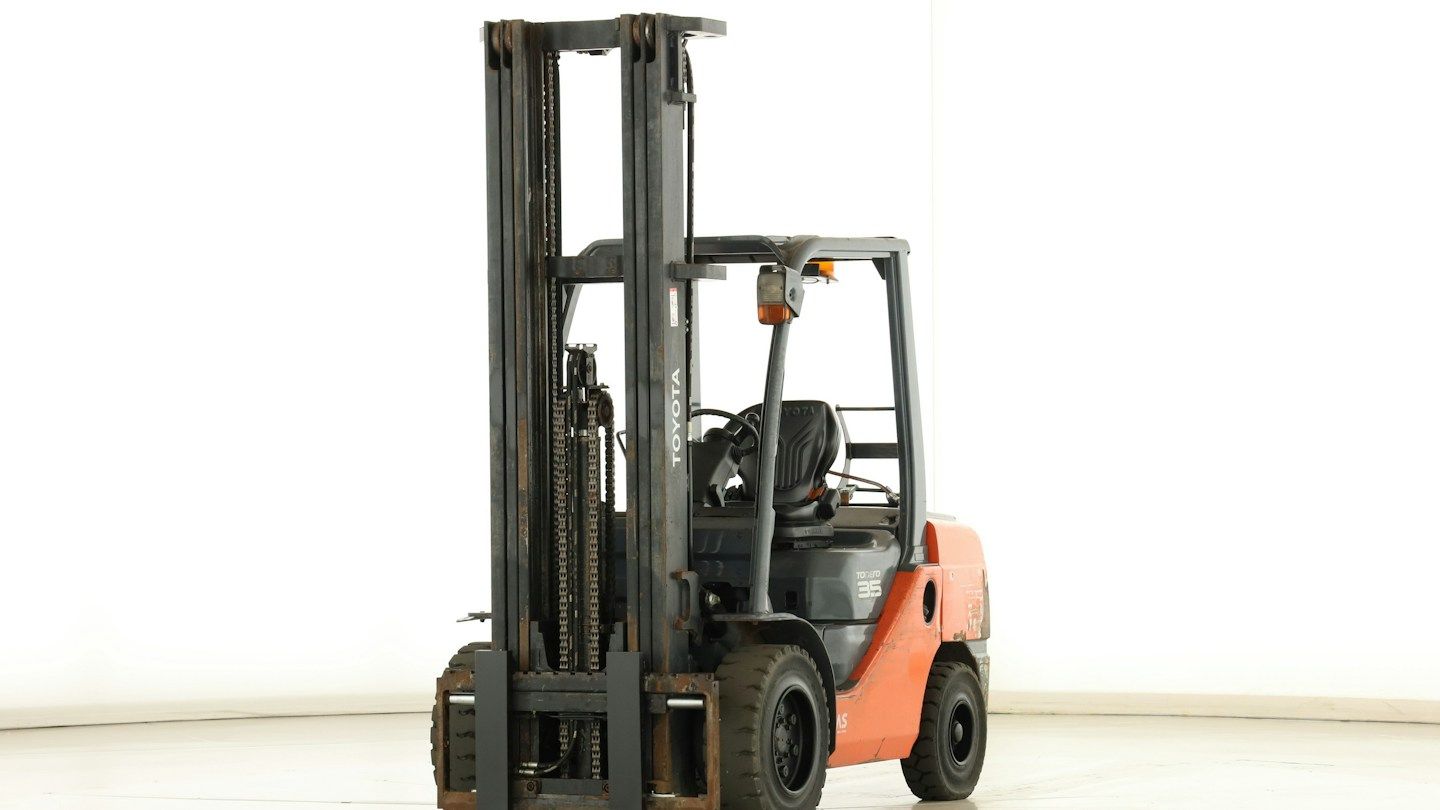 Toyota 02-8-FGJF-35