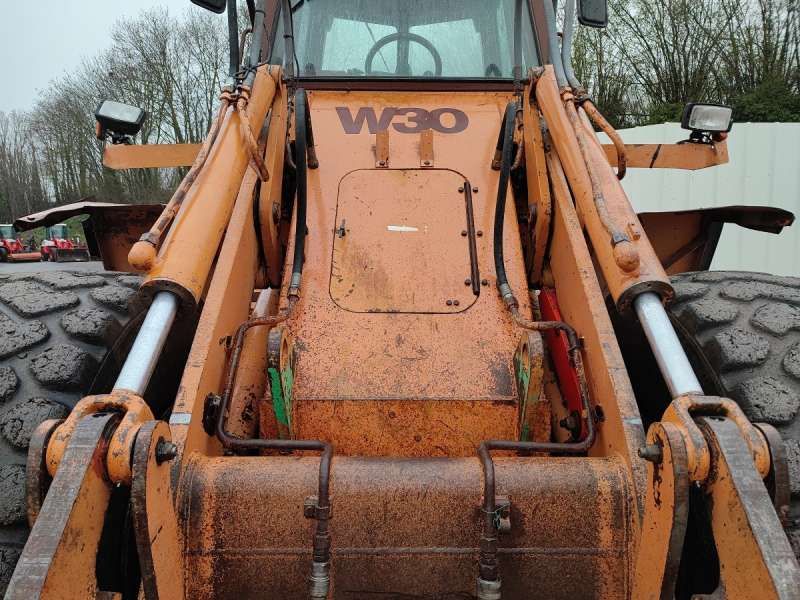 CASE W30