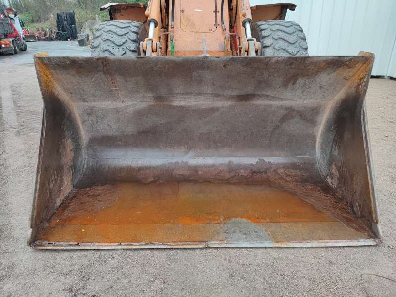 CASE W30