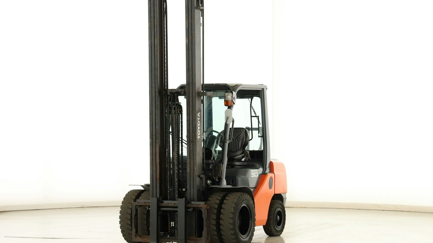 Toyota 02-8-FGF-30
