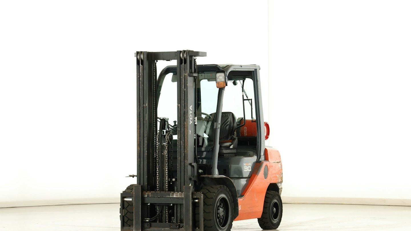 Toyota 02-8-FGF-30
