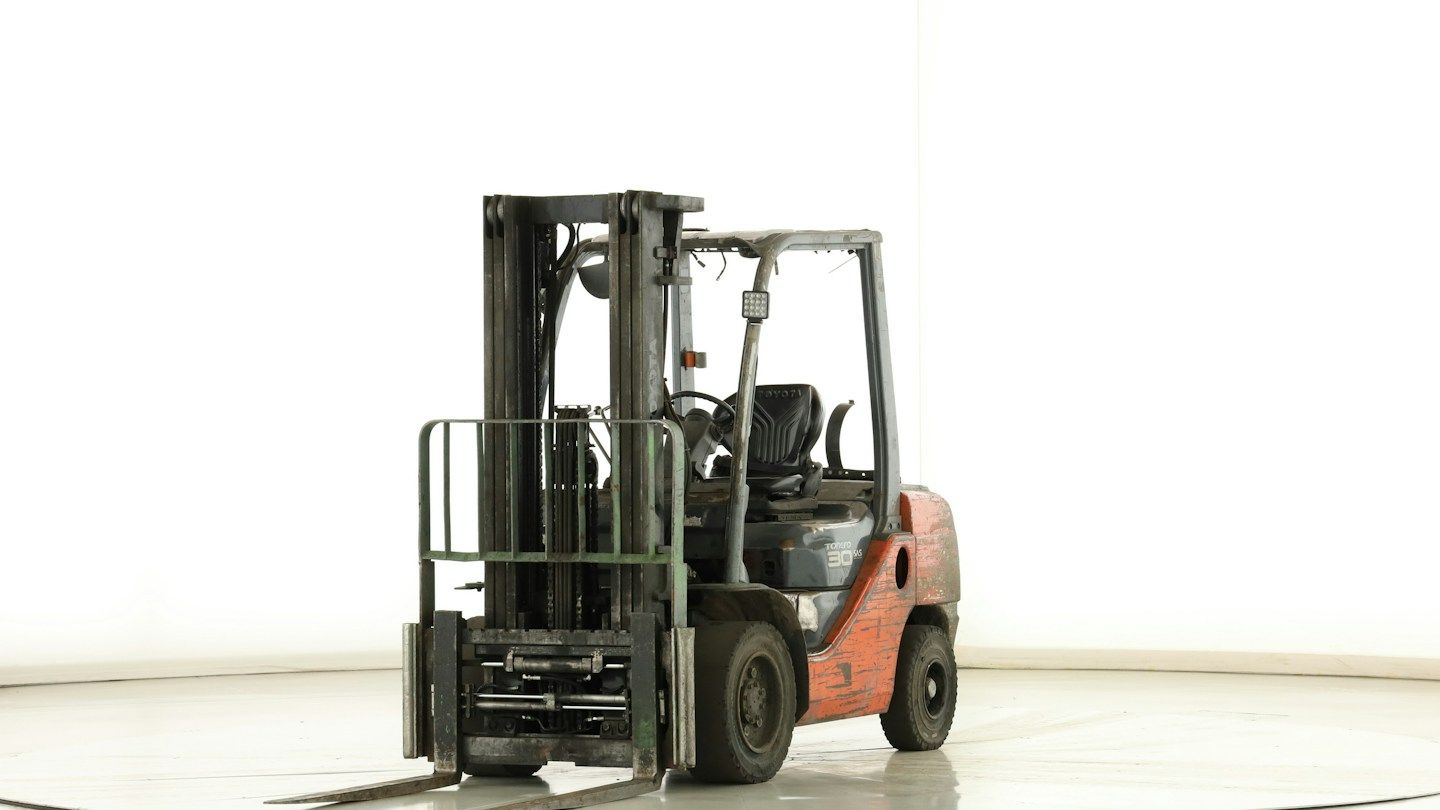 Toyota 02-8-FGF-30