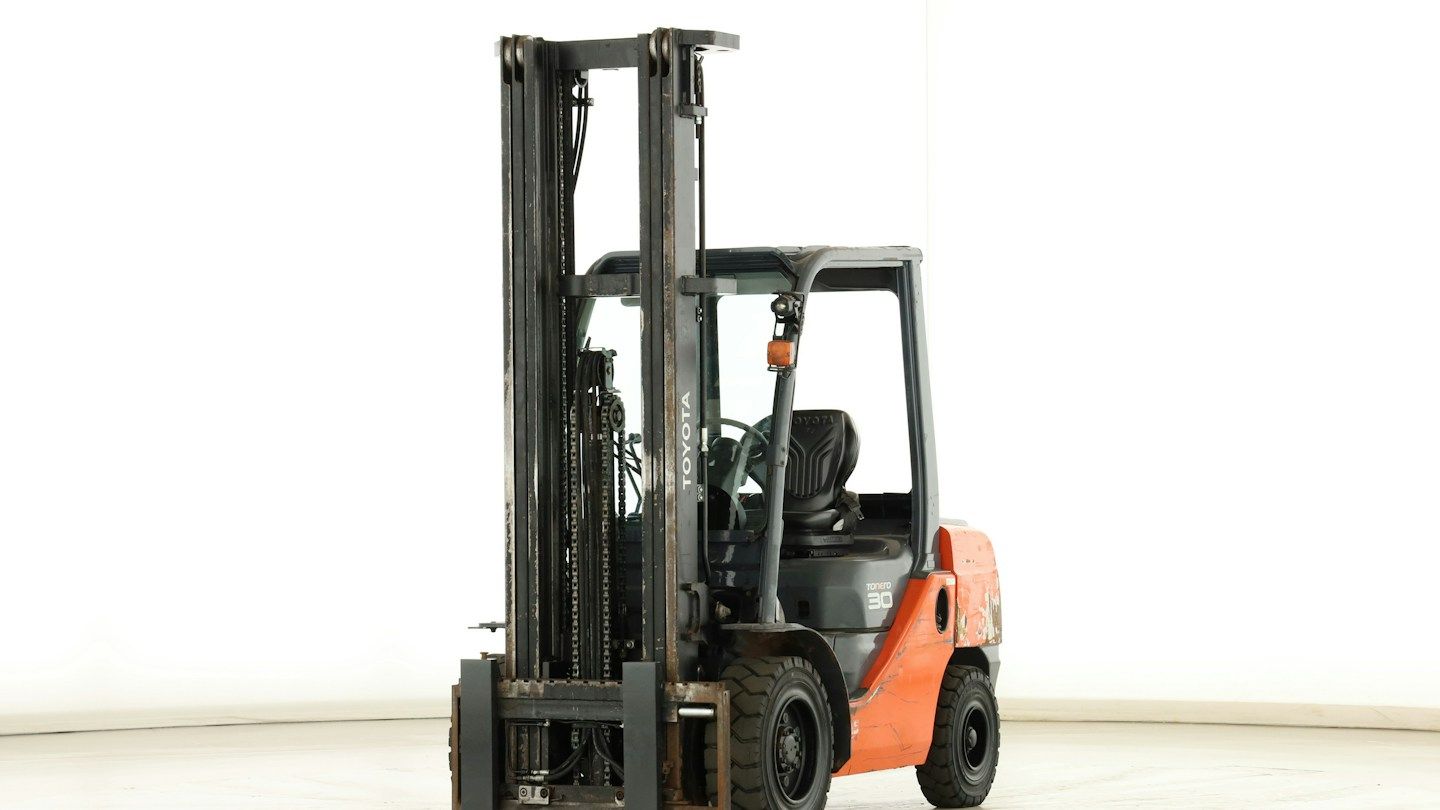 Toyota 02-8-FDF-30