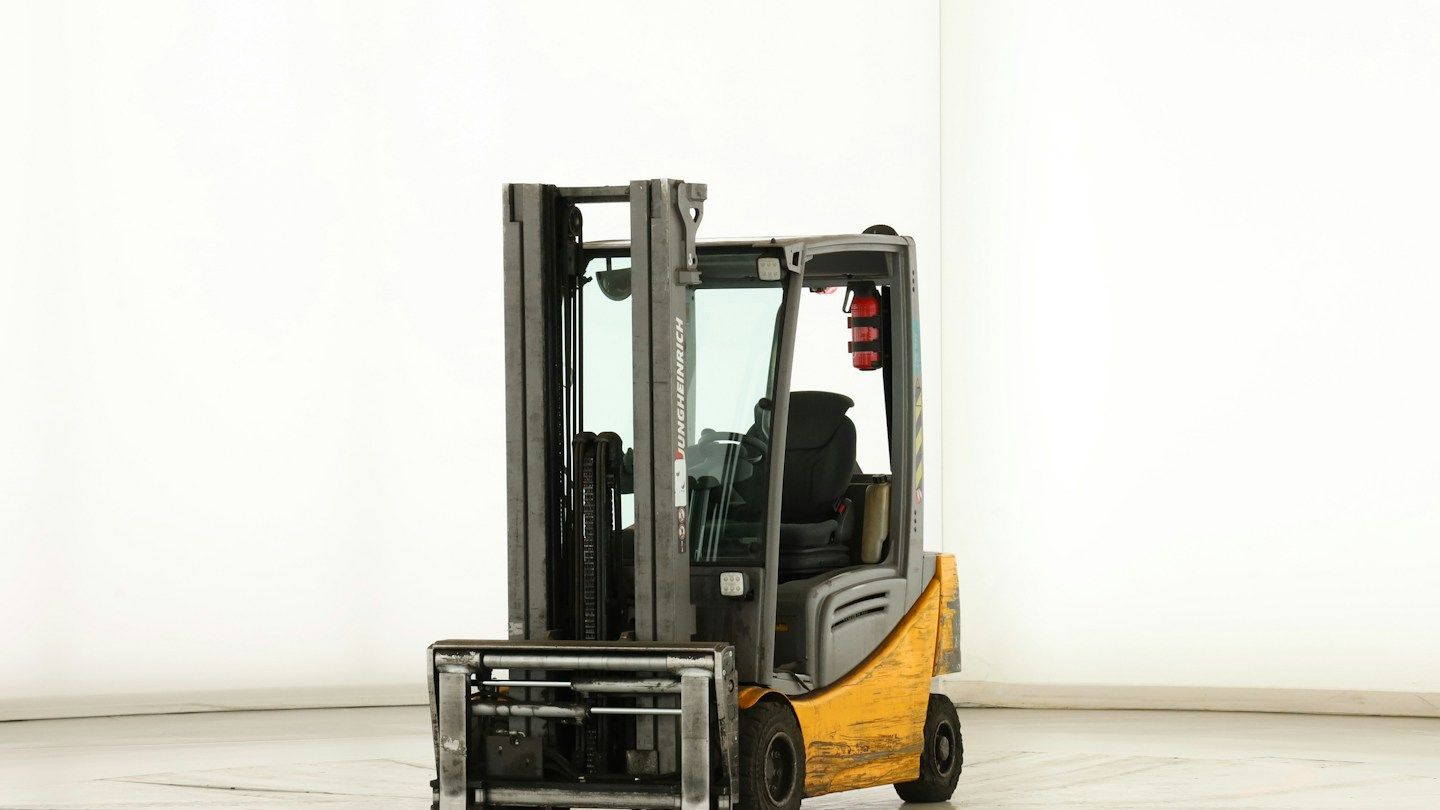 Jungheinrich EFG-320