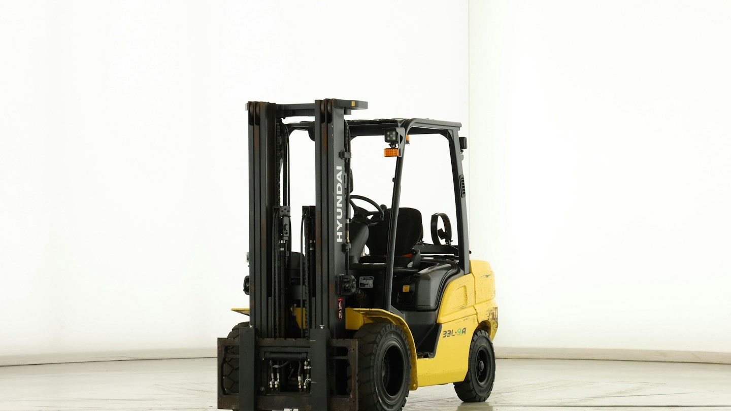 Hyundai 33-L-9-A