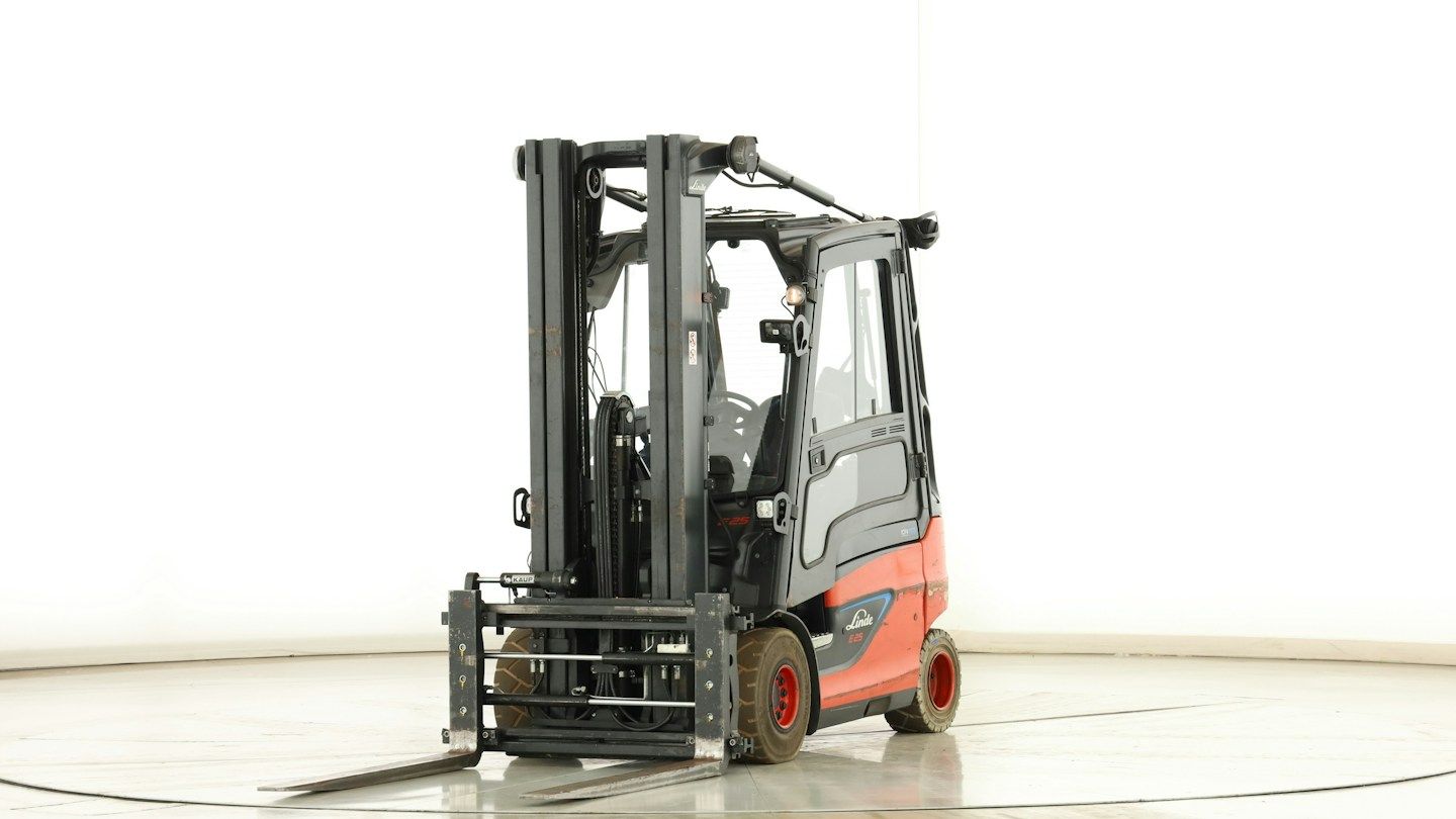Linde E-25-01 (387)