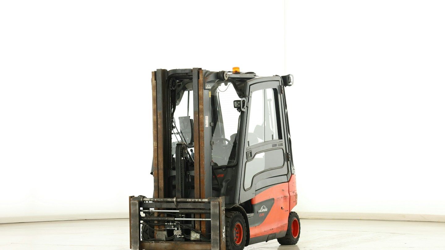 Linde E-25-L-01 (387)