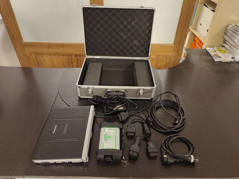 PANASONIC VALISE DE DIAG VOLVO