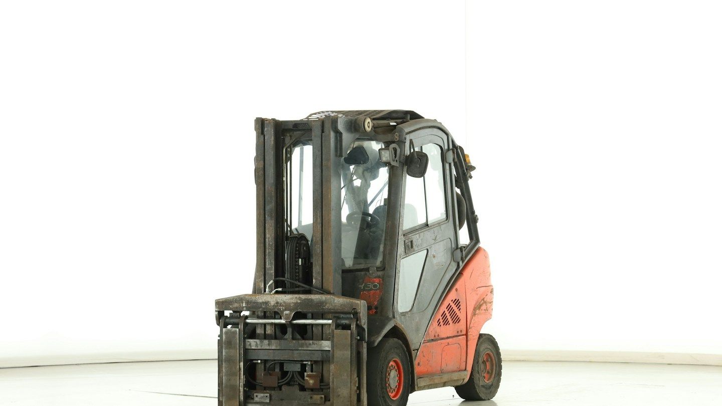 Linde H-30-D-01 (393)