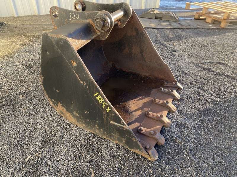 CATERPILLAR 880mm