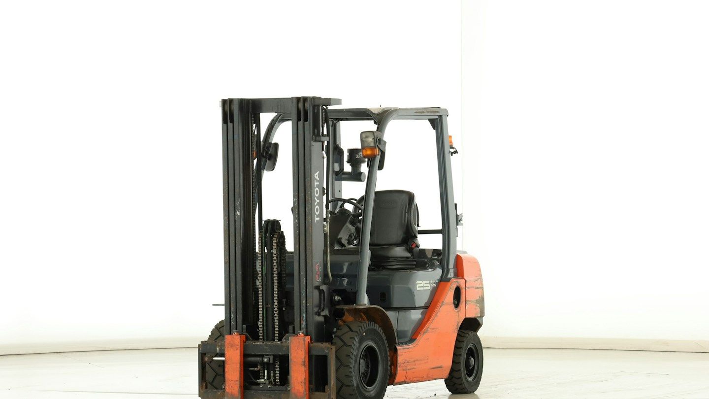 Toyota 32-8-FG-25