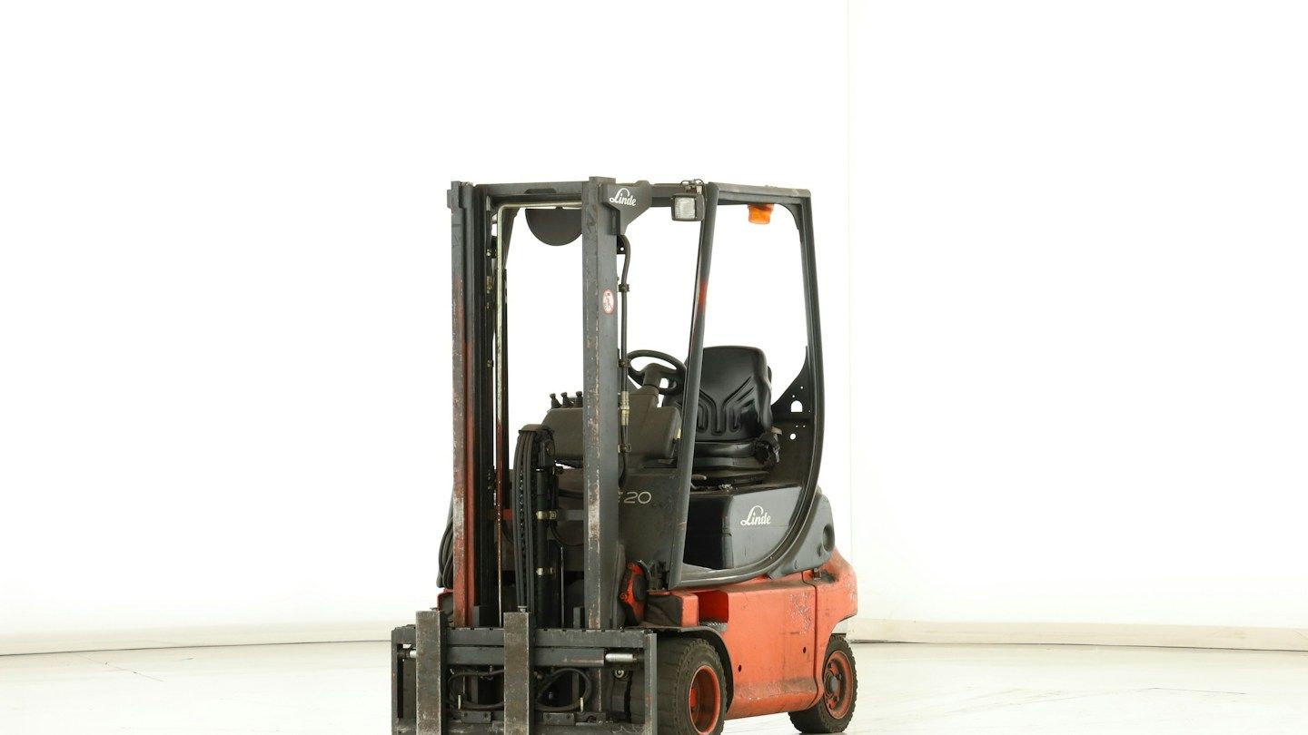 Linde E-20-P-02 (335)