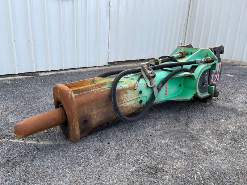 MONTABERT V1800 (20-35 Tonnes)