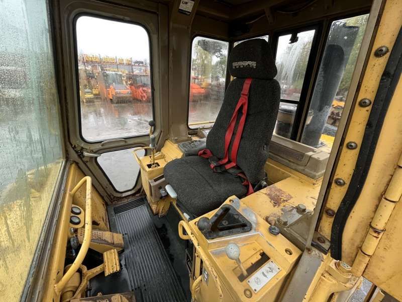 CATERPILLAR 953