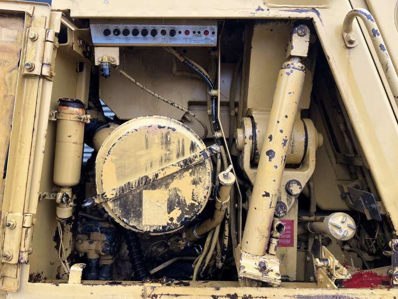 CATERPILLAR 953