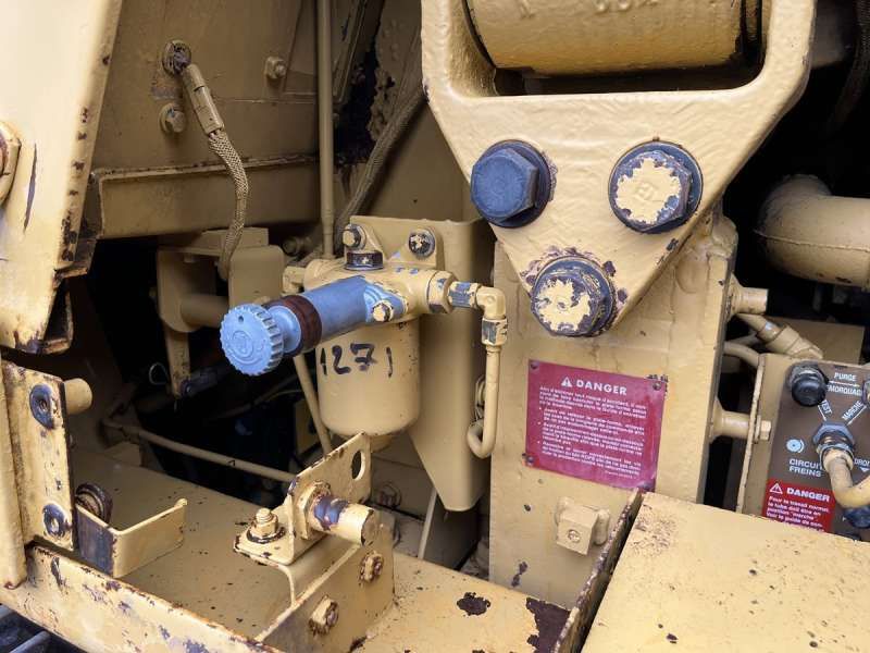 CATERPILLAR 953