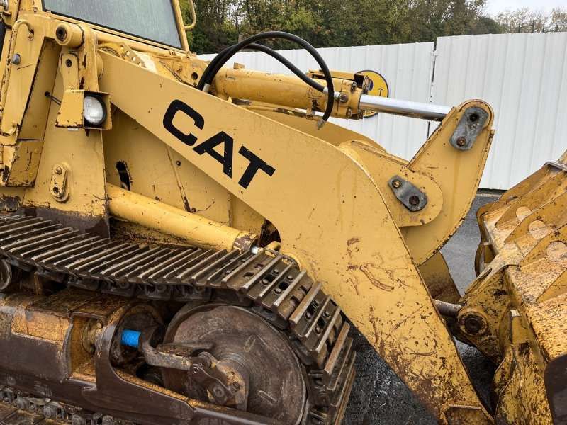 CATERPILLAR 953