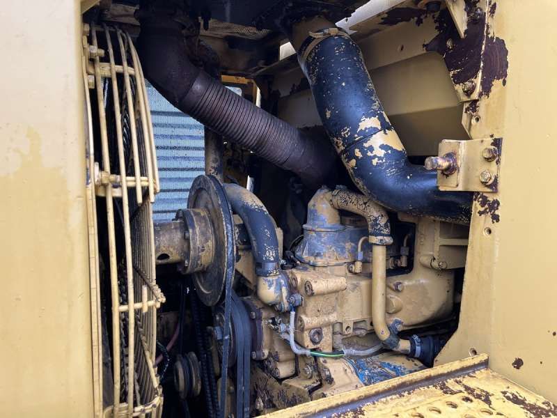 CATERPILLAR 953