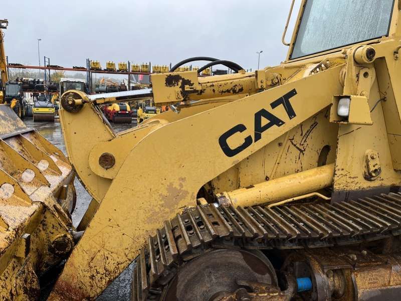 CATERPILLAR 953