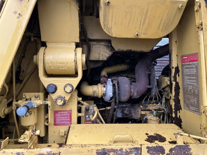 CATERPILLAR 953