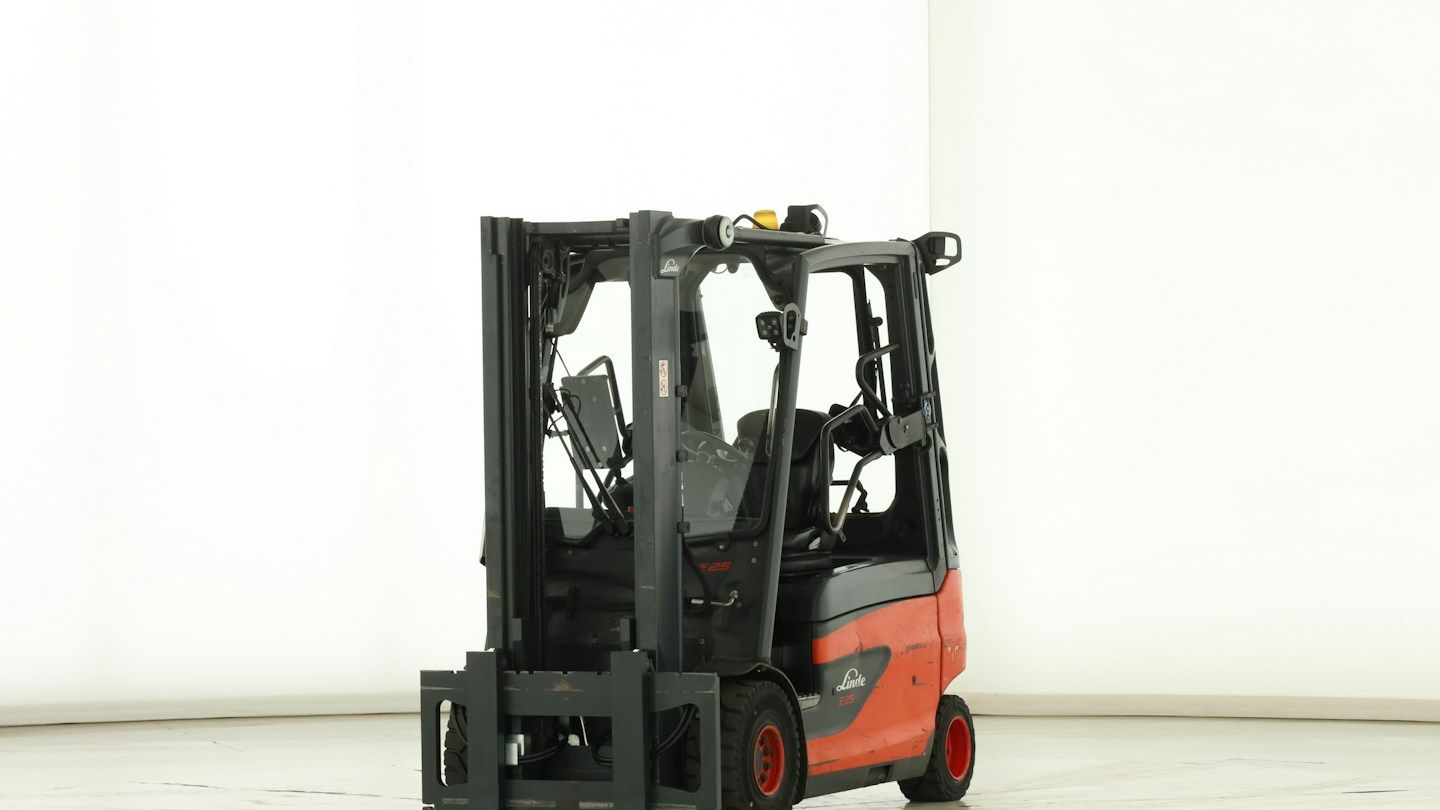 Linde E-25-L-01 (387)