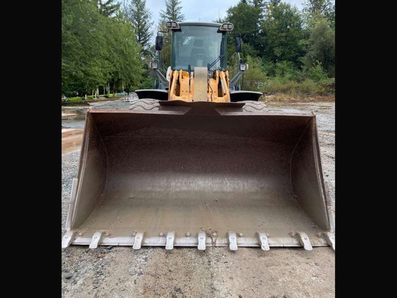 LIEBHERR L566