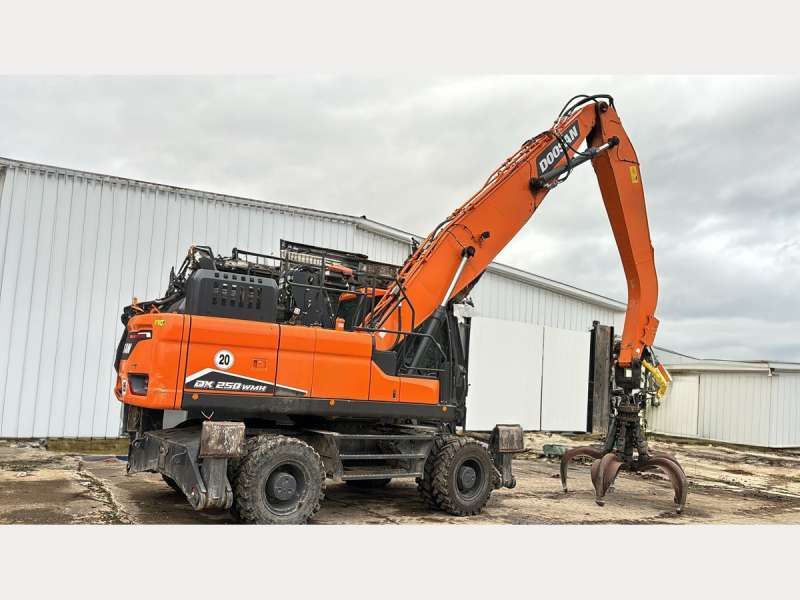 DOOSAN DX250WMH-7