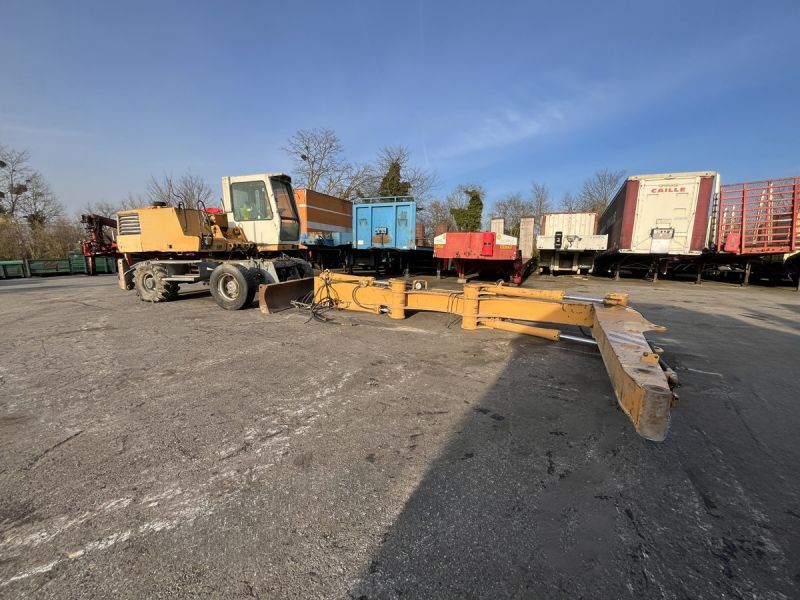 LIEBHERR A316 - POUR PIECES