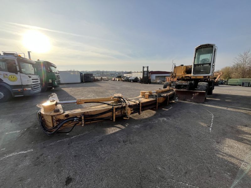LIEBHERR A316 - POUR PIECES