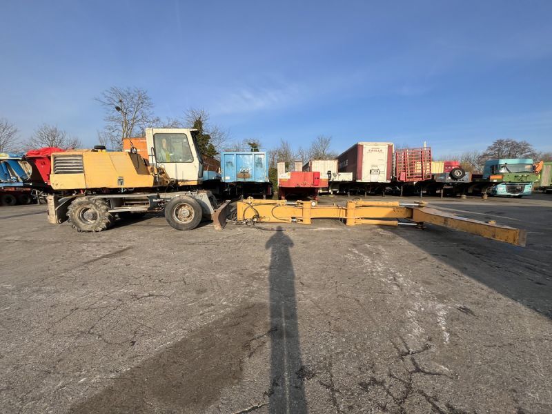 LIEBHERR A316 - POUR PIECES