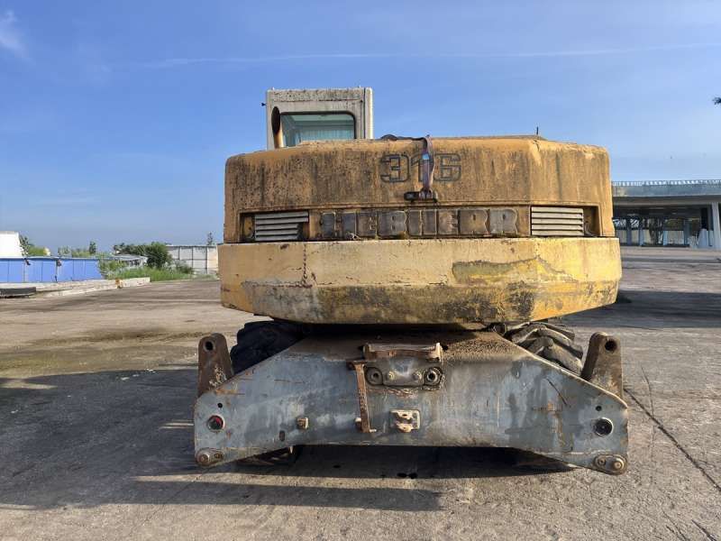 LIEBHERR A316 - POUR PIECES