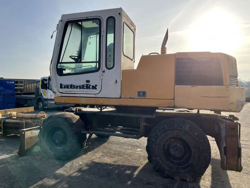 LIEBHERR A316 - POUR PIECES