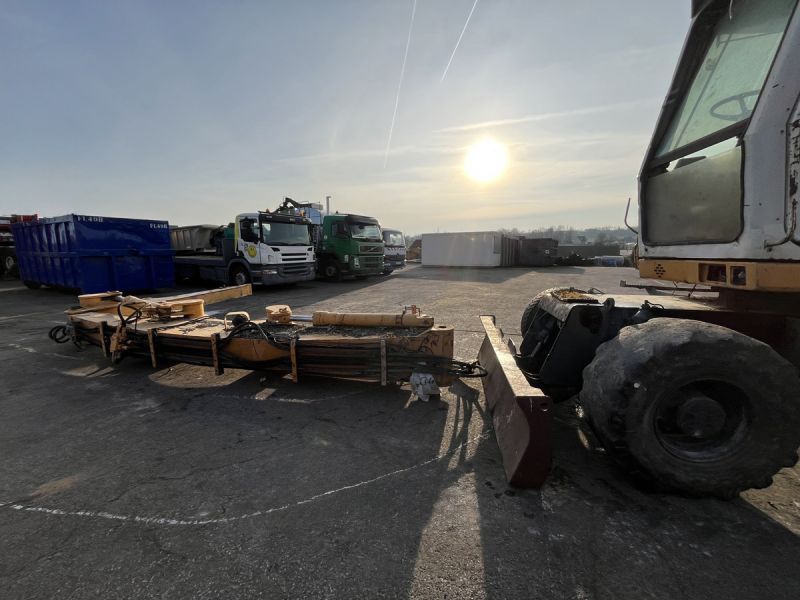 LIEBHERR A316 - POUR PIECES