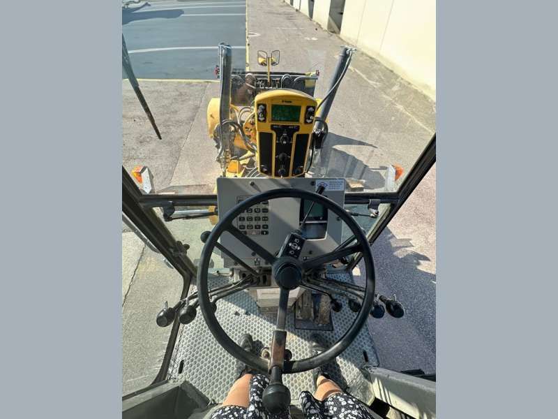 NEW HOLLAND F106.6A 6X6 MACHINE SUISSE