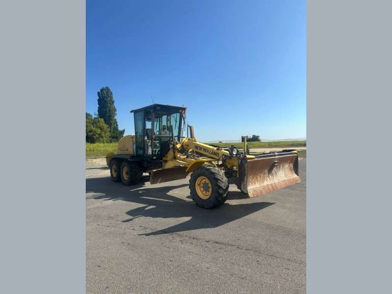 NEW HOLLAND F106.6A 6X6 MACHINE SUISSE