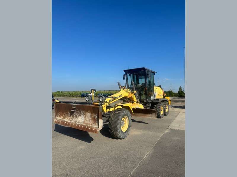 NEW HOLLAND F106.6A 6X6 MACHINE SUISSE