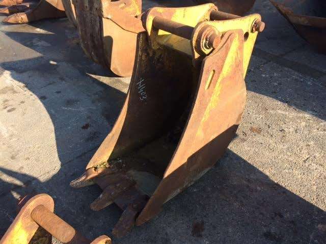 CATERPILLAR 430mm - type tractopelle