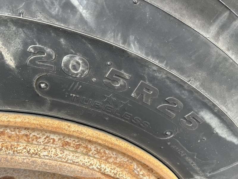 VOLVO A25 6X4