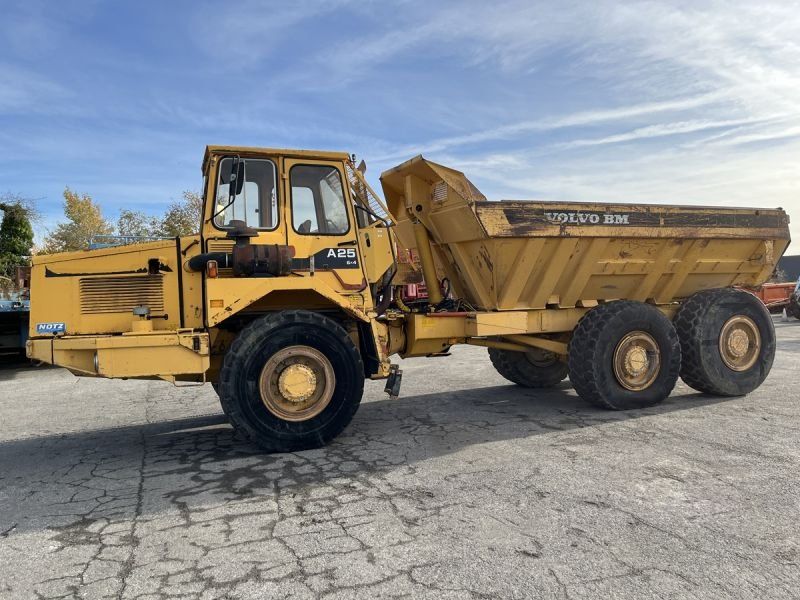 VOLVO A25 6X4