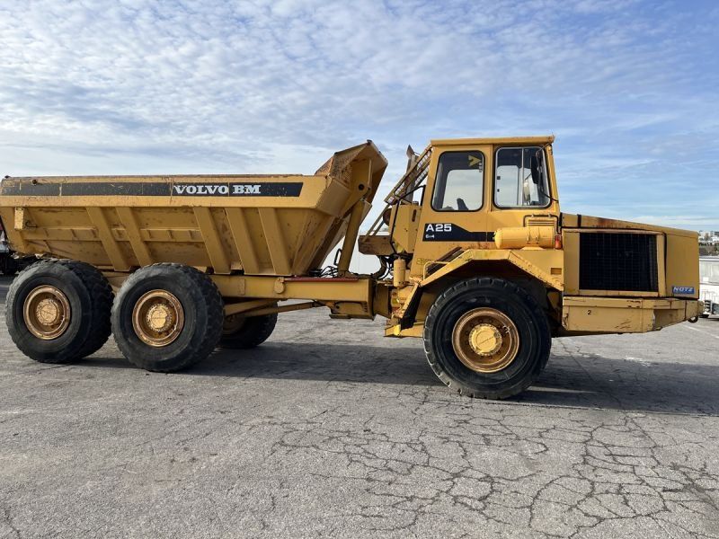 VOLVO A25 6X4