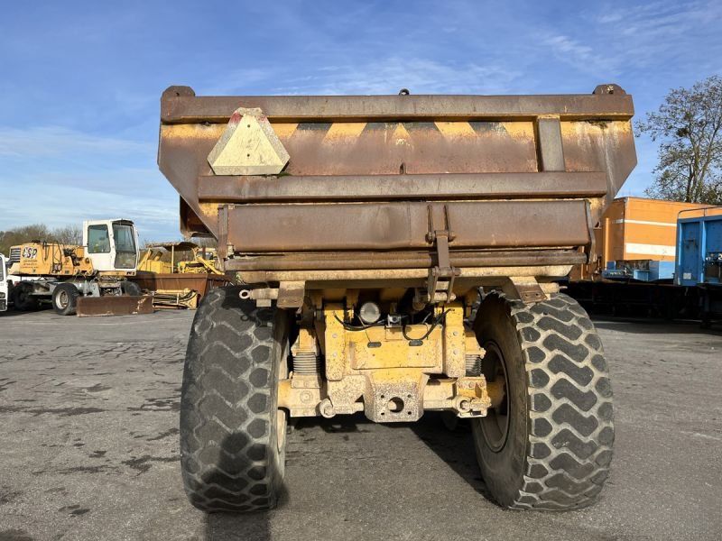 VOLVO A25 6X4