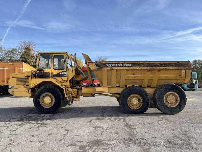 VOLVO A25 6X4