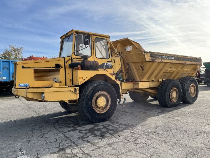 VOLVO A25 6X4