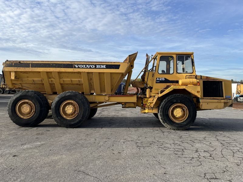 VOLVO A25 6X4